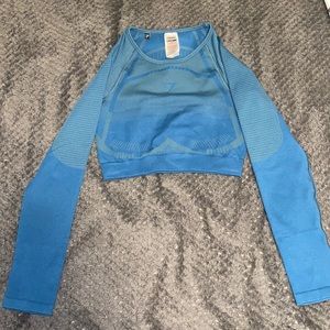Long sleeve crop workout top
